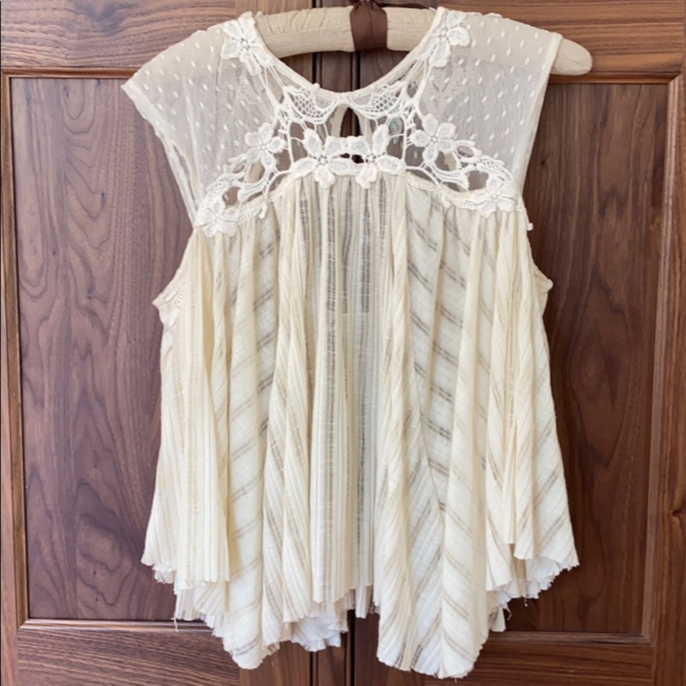 Free People Flowy Top - Picture 1 of 4
